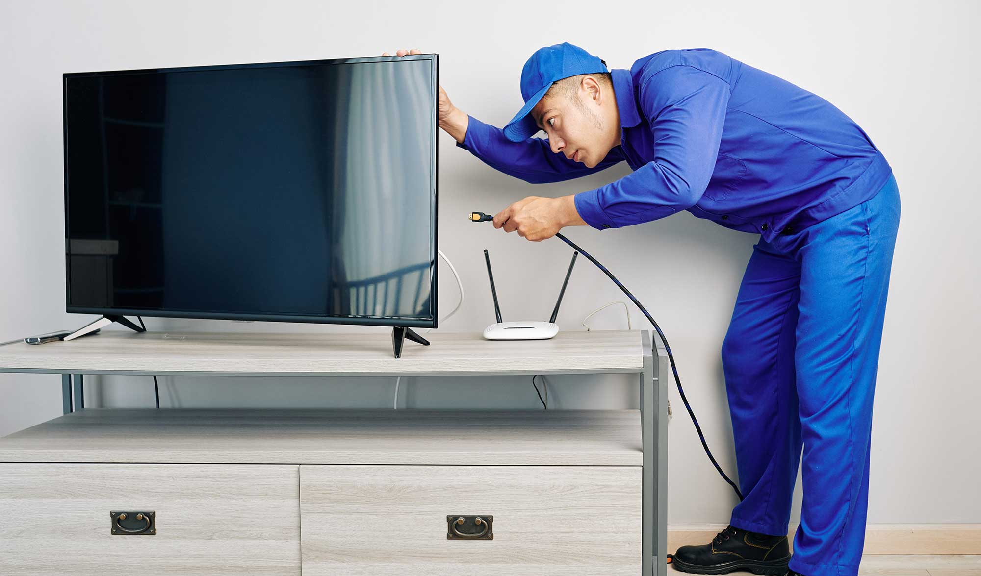 LCD / LED TV SERVICE & SELLING